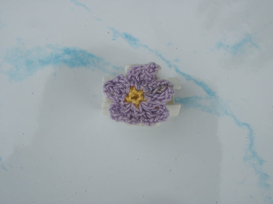 Super small flower claw clip