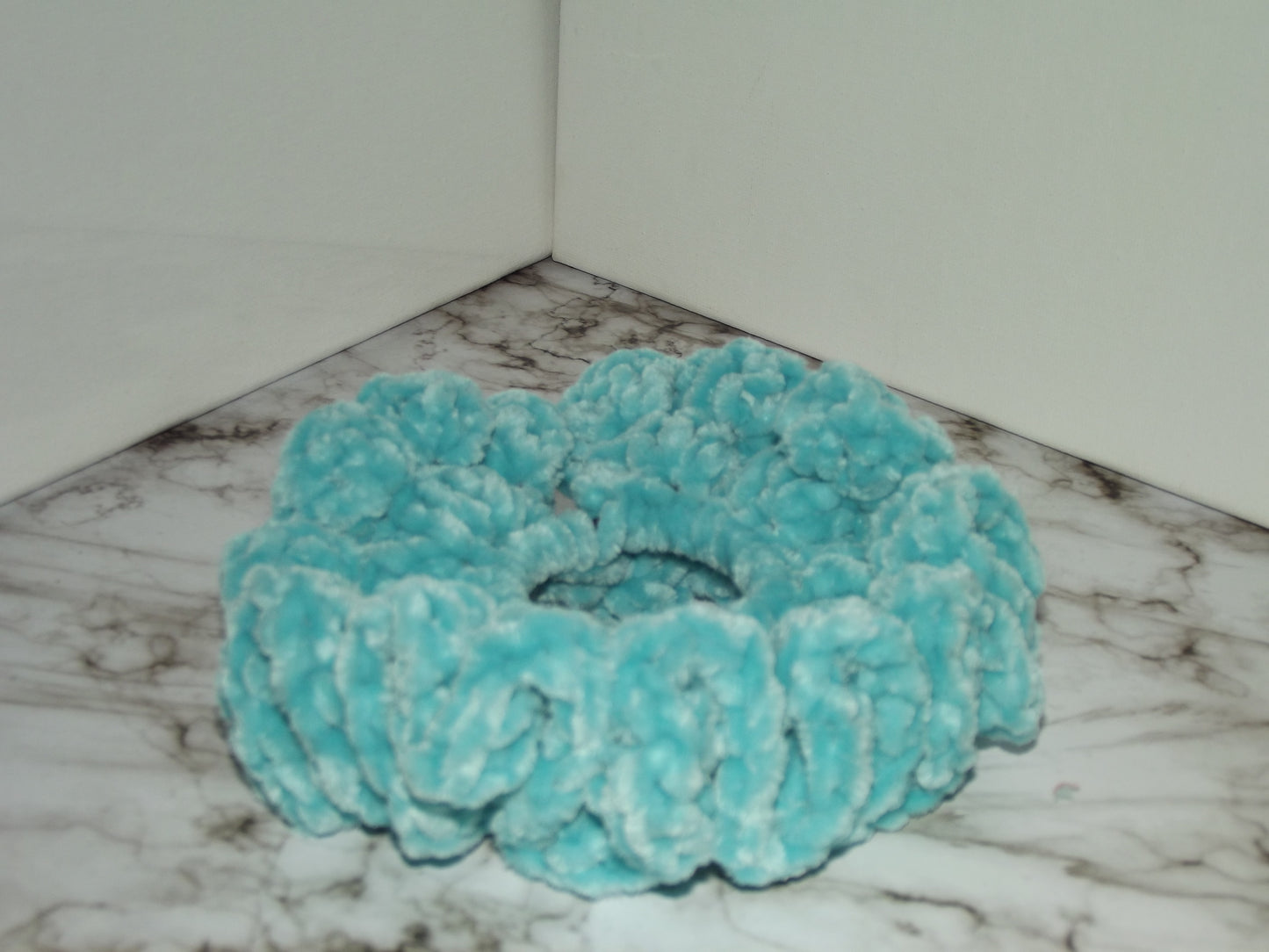 Large scrunchie