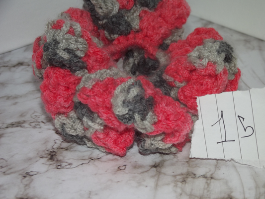 Large scrunchie
